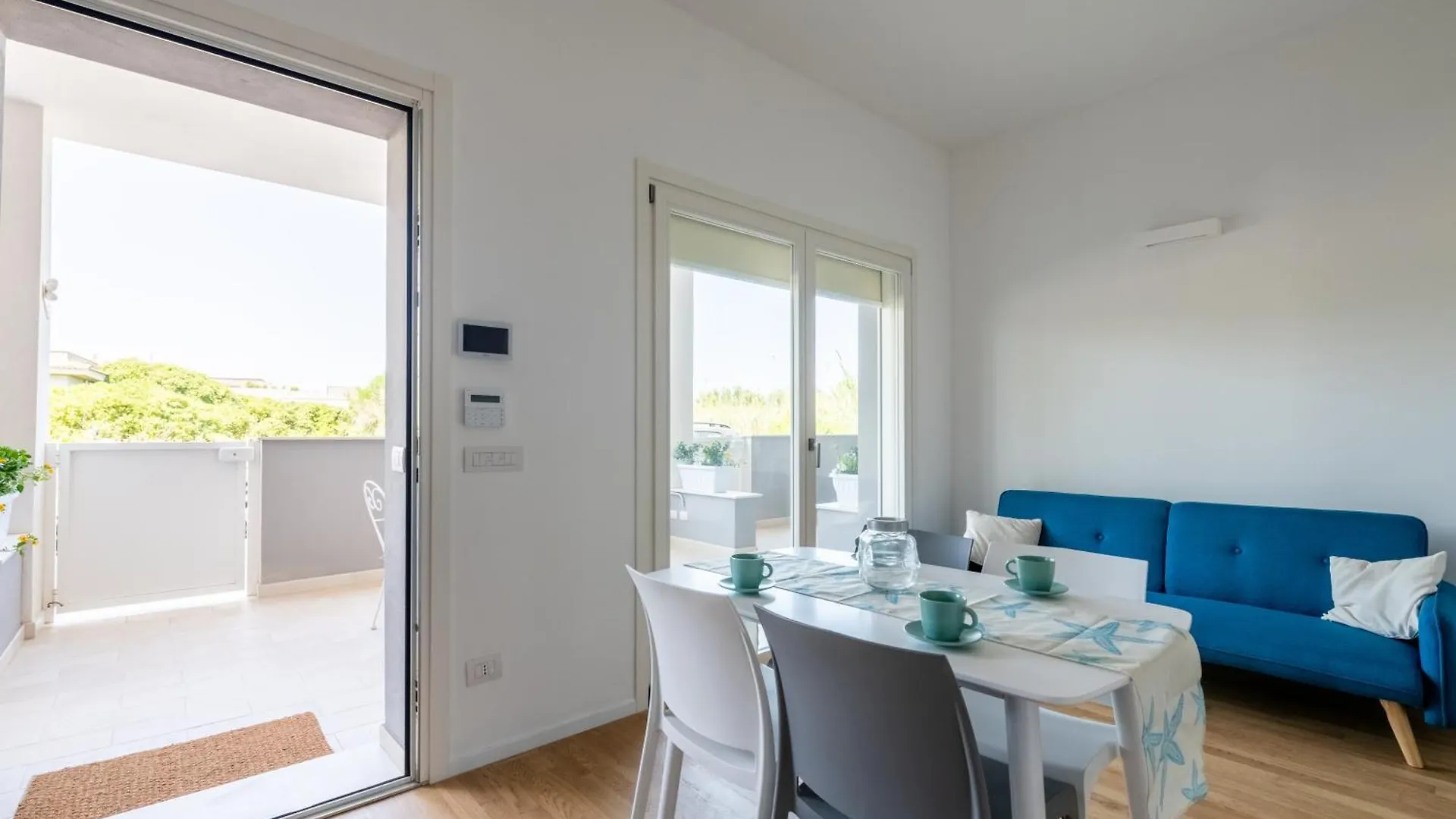 Apartment Maison Blaesia - Beachfront Modern Sea Loft Bari